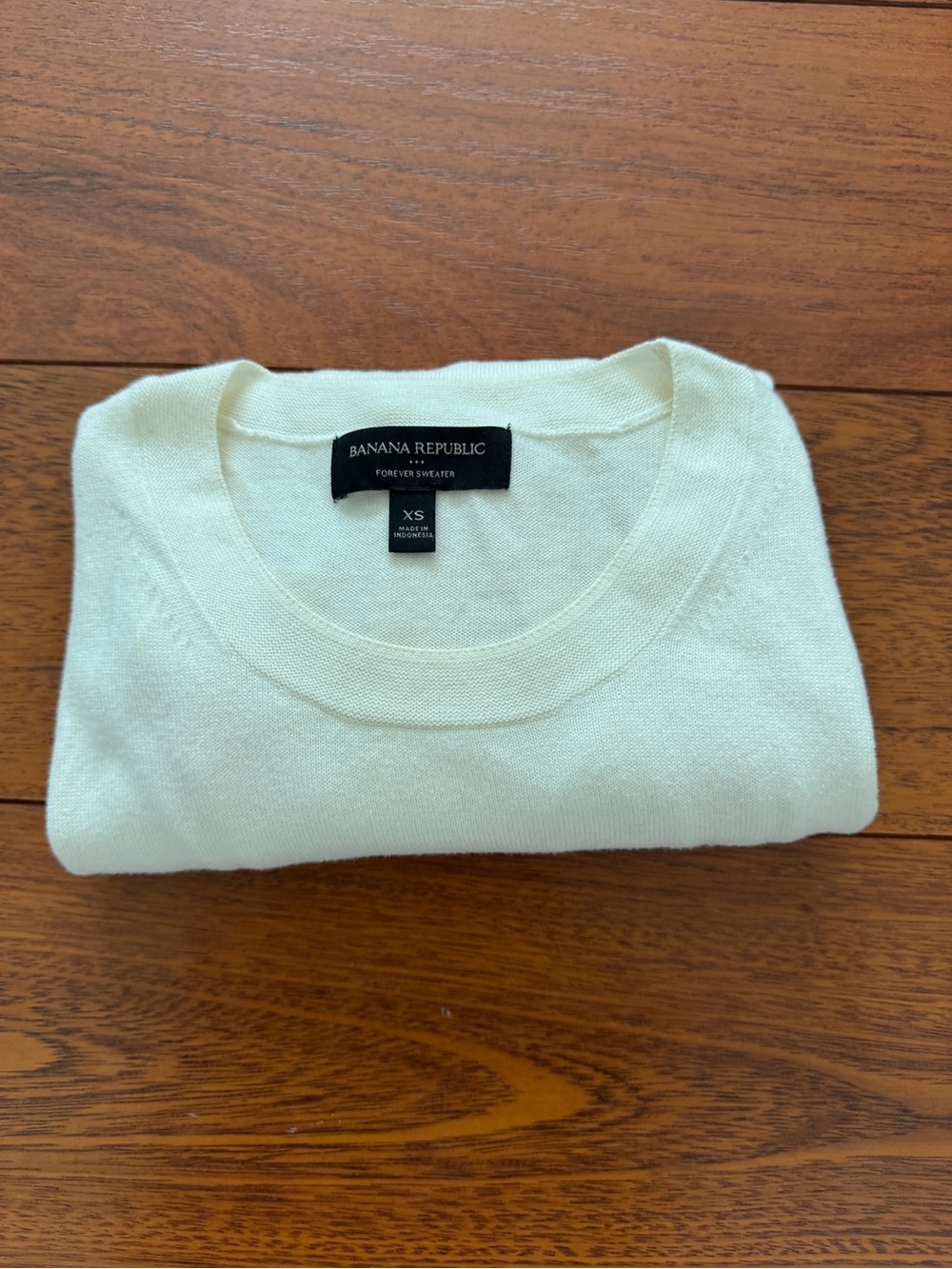 Banana Republic Forever Sweater 3-Pack | XS | Black, White & Light Blue - Picture 14 of 15
